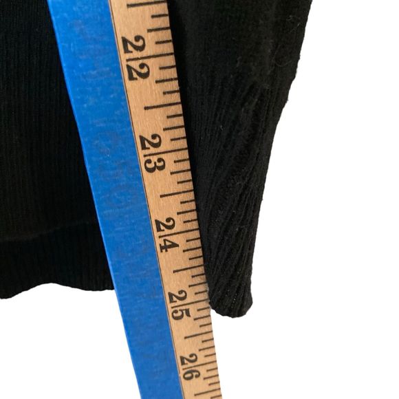 Theory 100% Cashmere Black Bodice Camel Sleeves V-Neck Sweater Size P /TP Soft - Picture 7 of 11